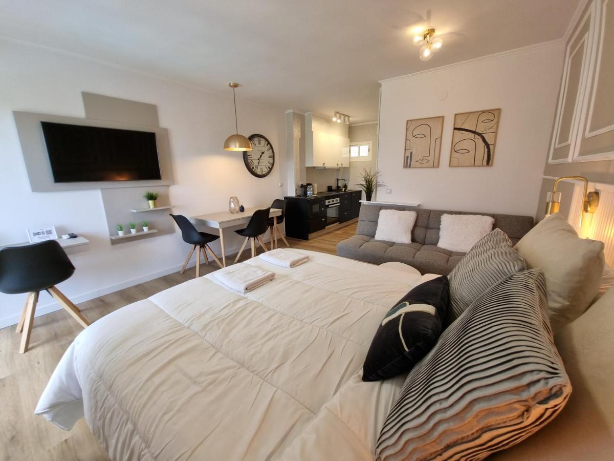 Apartment Jupiter. Moderno Estudio. Vistas Al Mar Y Montana Benalmádena